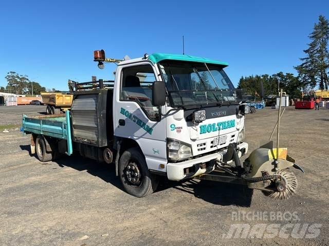 Isuzu NPR 450L 청소 트럭