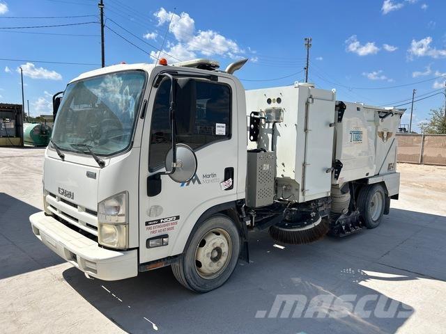 Isuzu NQR 청소 트럭