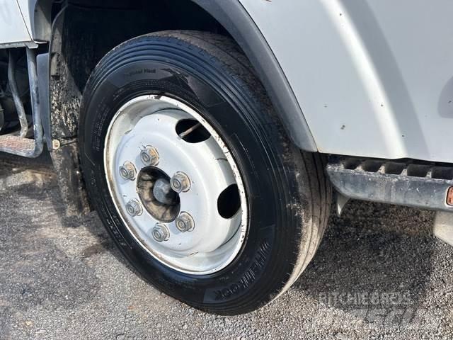 Isuzu NQR 450 건설 장비 - 기타