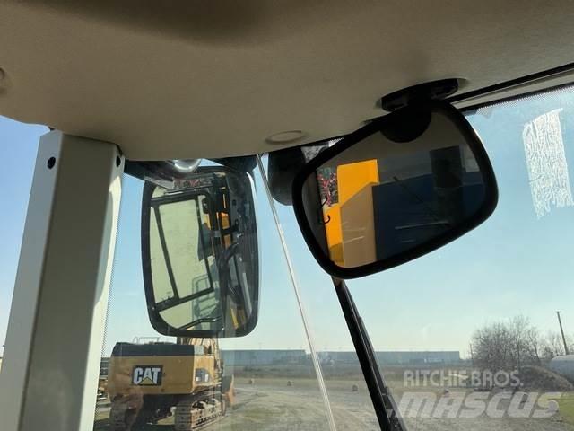 JCB 411 S5 HT  휠로우더