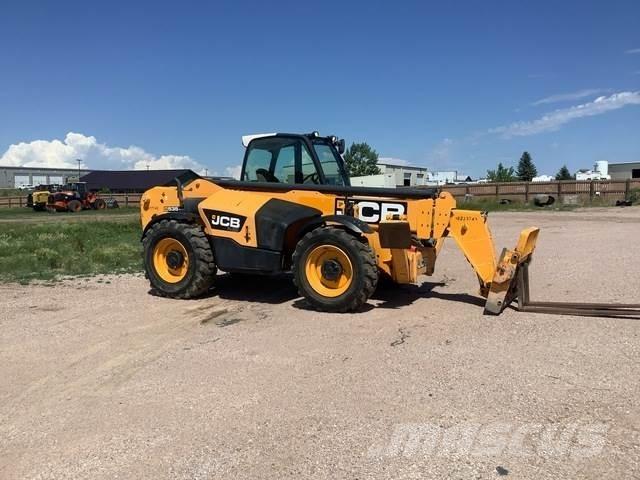 JCB 535-140 텔러 핸들러