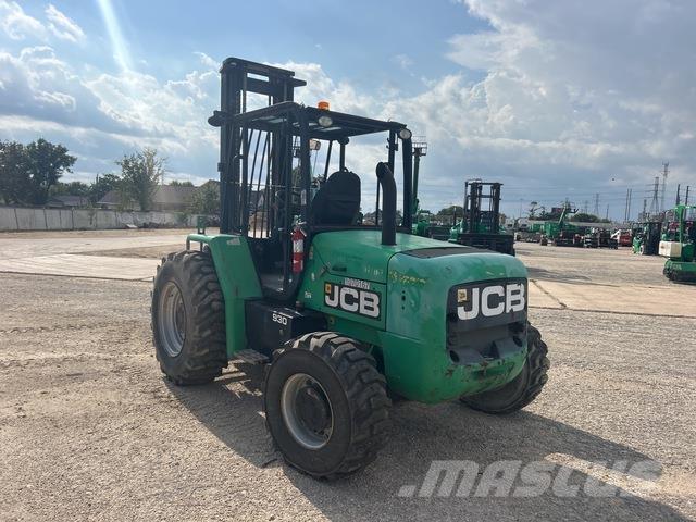 JCB 930 험지용 트럭