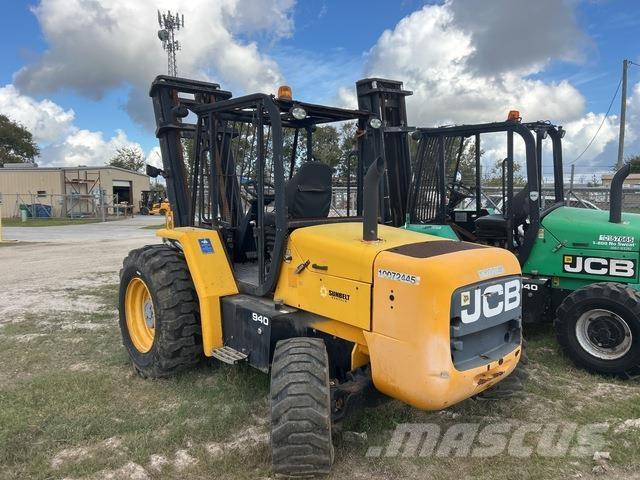 JCB 940-4 T4 험지용 트럭
