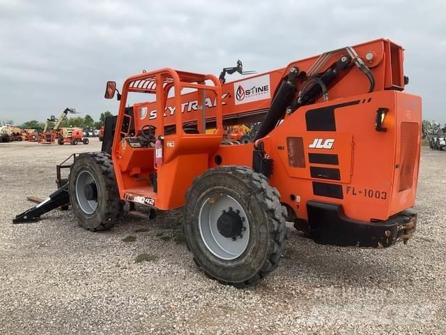 JLG 10042 텔러 핸들러