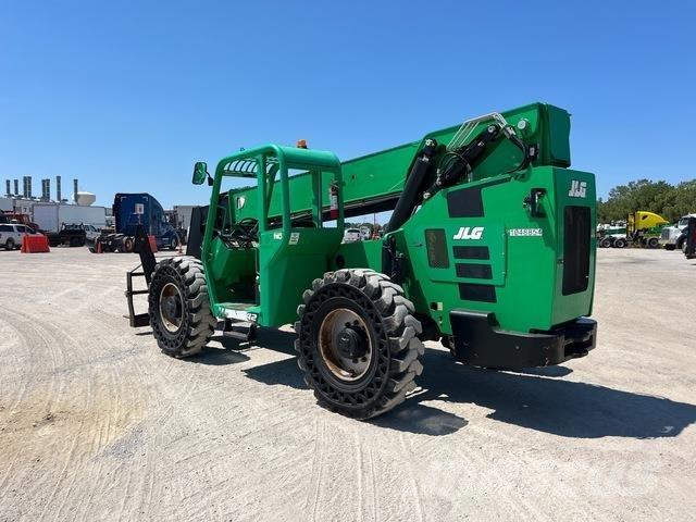 JLG 10042 텔러 핸들러