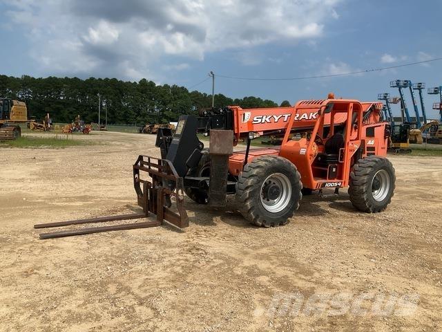 JLG 10054 텔러 핸들러