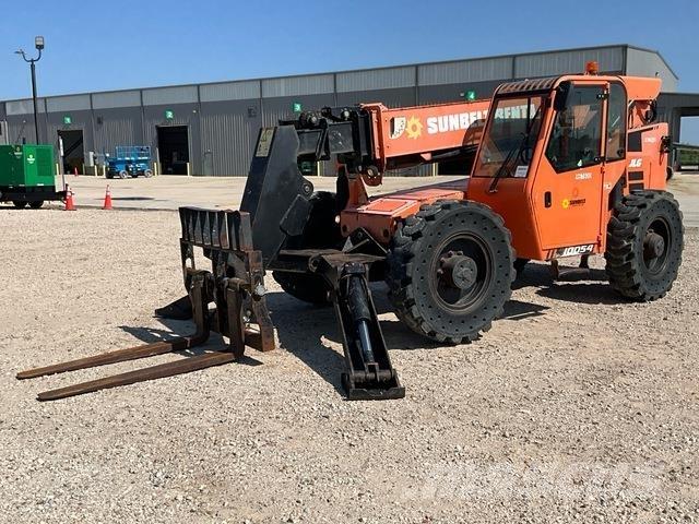 JLG 10054 텔러 핸들러