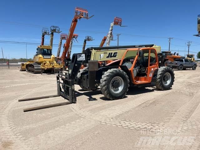 JLG 1043 텔러 핸들러