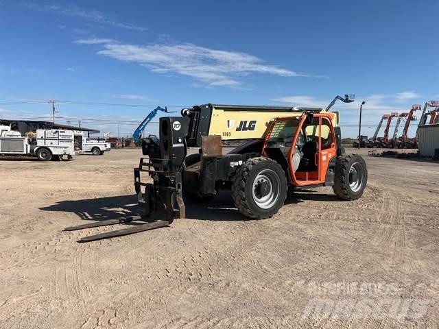 JLG 1055 텔러 핸들러
