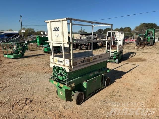 JLG 1932RS 가위형 리프트