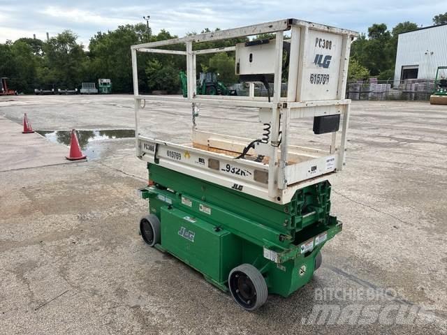 JLG 1932RS 가위형 리프트
