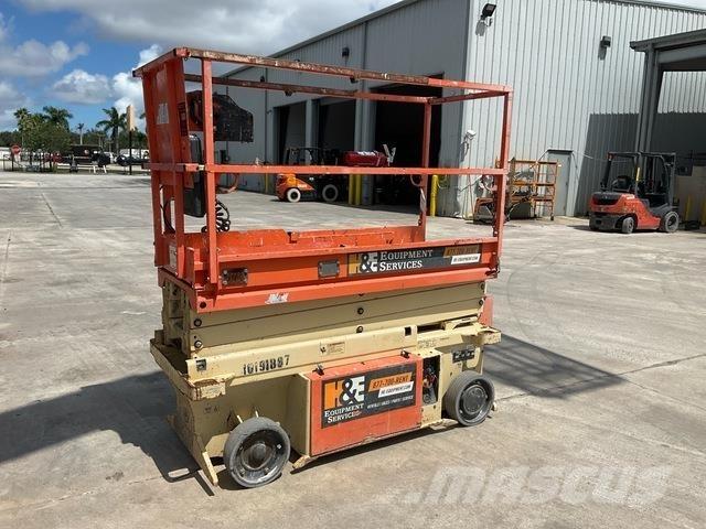JLG 1932RS 가위형 리프트