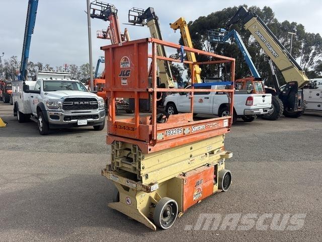 JLG 1932RS 가위형 리프트