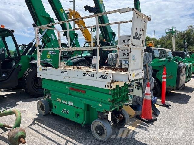 JLG 2032ES 가위형 리프트