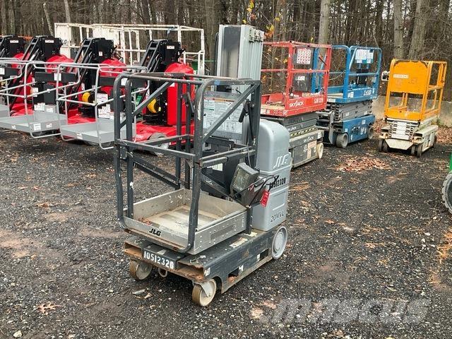 JLG 20MVL 인원/화물 앨리베이터