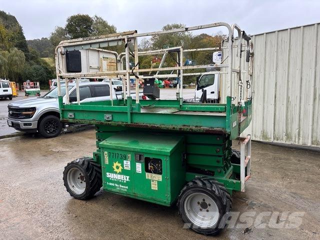 JLG 260MRT 가위형 리프트