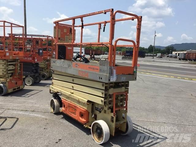 JLG 2630ES 가위형 리프트