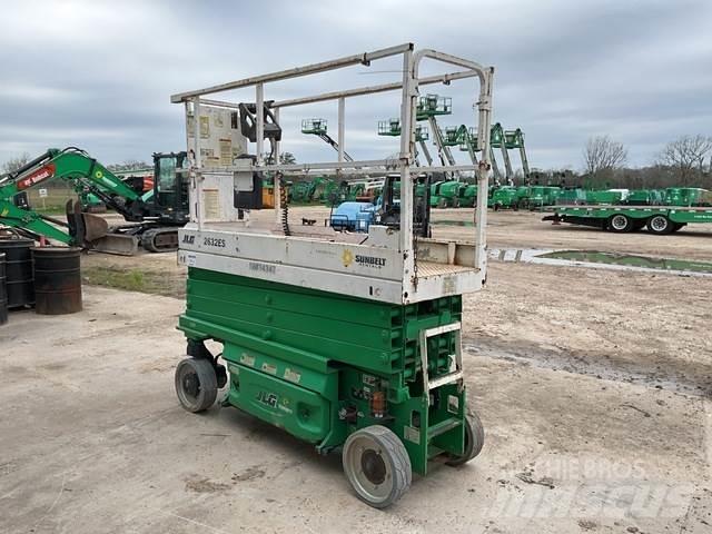 JLG 2632ES 가위형 리프트