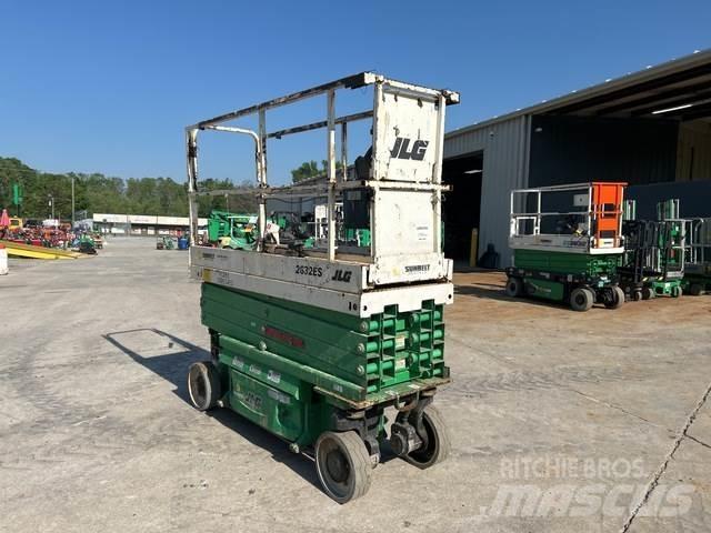 JLG 2632ES 가위형 리프트