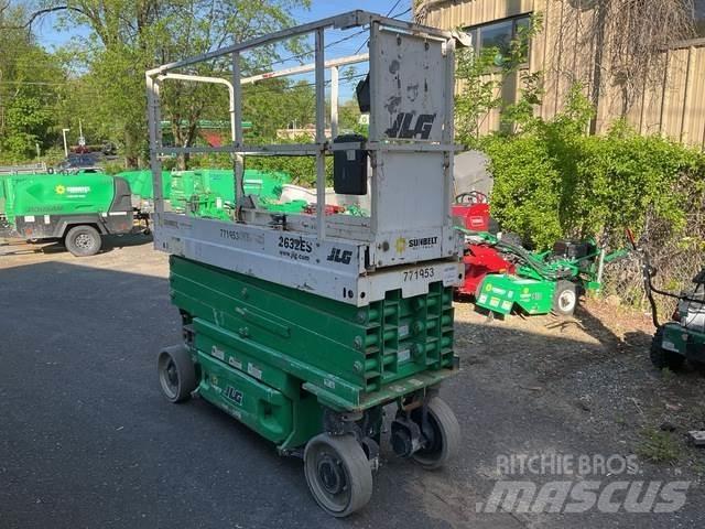 JLG 2632ES 가위형 리프트