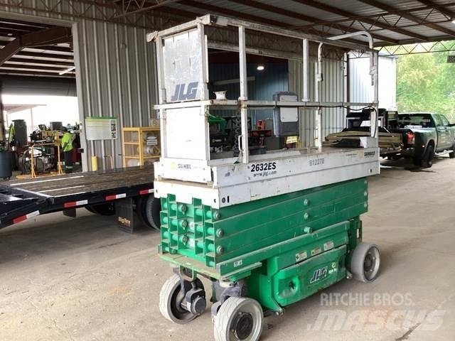JLG 2632ES 가위형 리프트