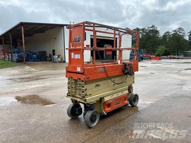 JLG 2632ES 가위형 리프트