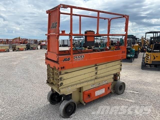 JLG 2632ES 가위형 리프트