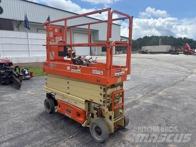 JLG 2632ES 가위형 리프트