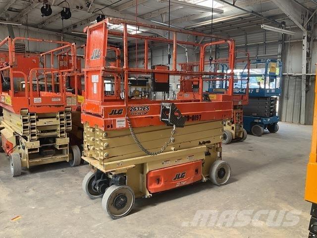 JLG 2632ES 가위형 리프트
