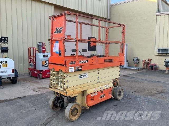 JLG 2632ES 가위형 리프트