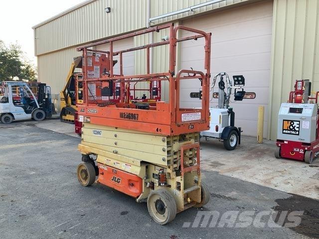 JLG 2632ES 가위형 리프트