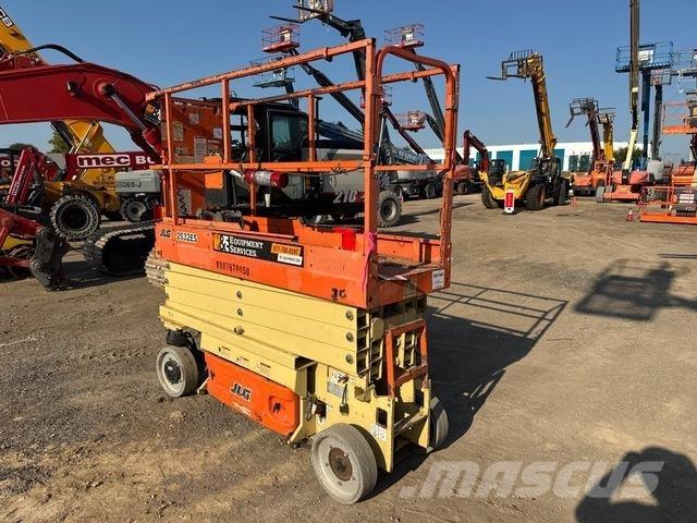 JLG 2632ES 가위형 리프트