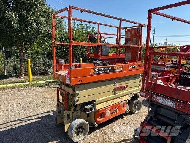 JLG 2632ES 가위형 리프트