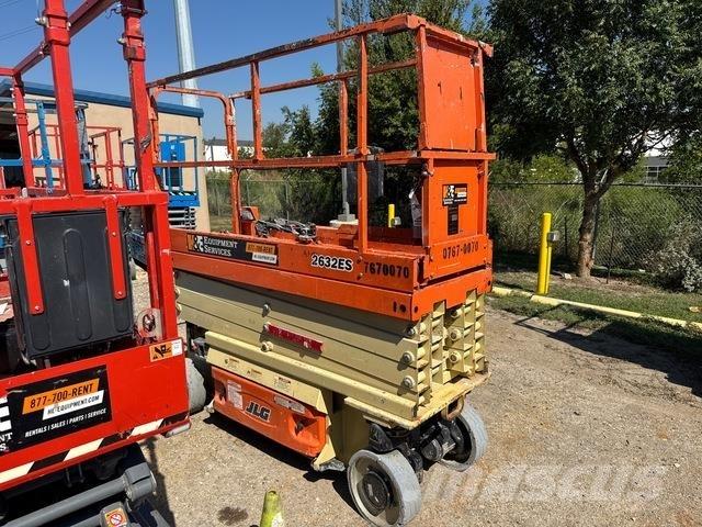JLG 2632ES 가위형 리프트