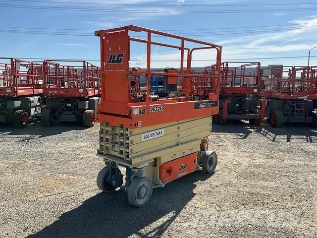 JLG 2632ES 가위형 리프트