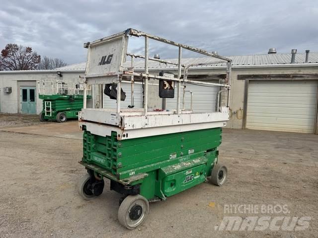 JLG 2646ES 가위형 리프트