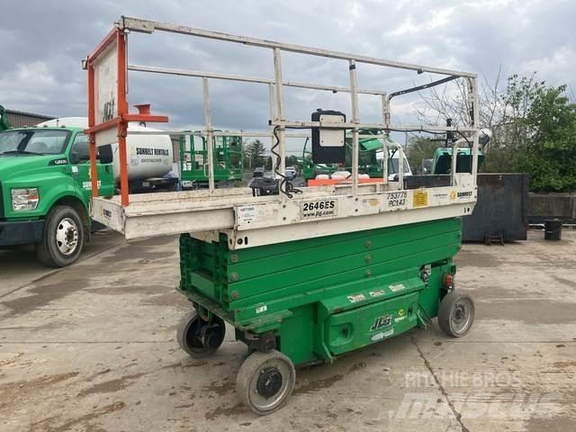 JLG 2646ES 가위형 리프트