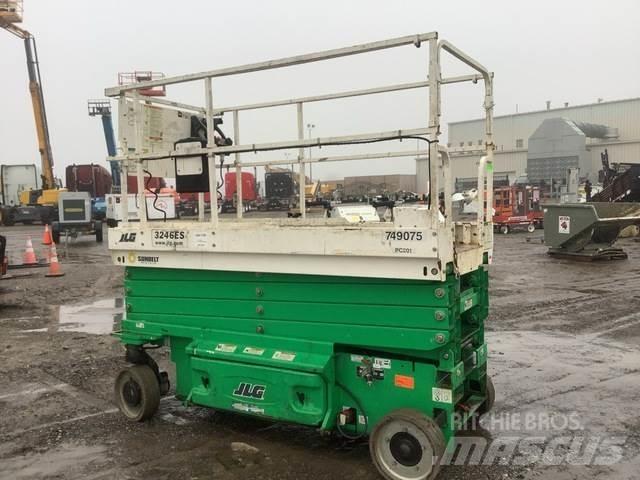 JLG 3246ES 가위형 리프트