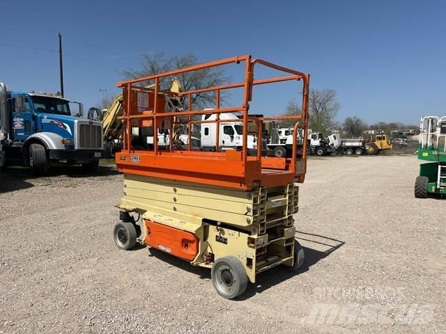 JLG 3246ES 가위형 리프트