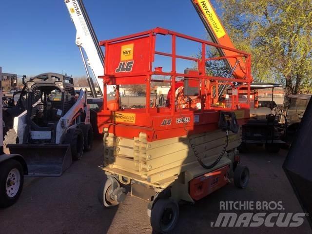 JLG 3246ES 가위형 리프트