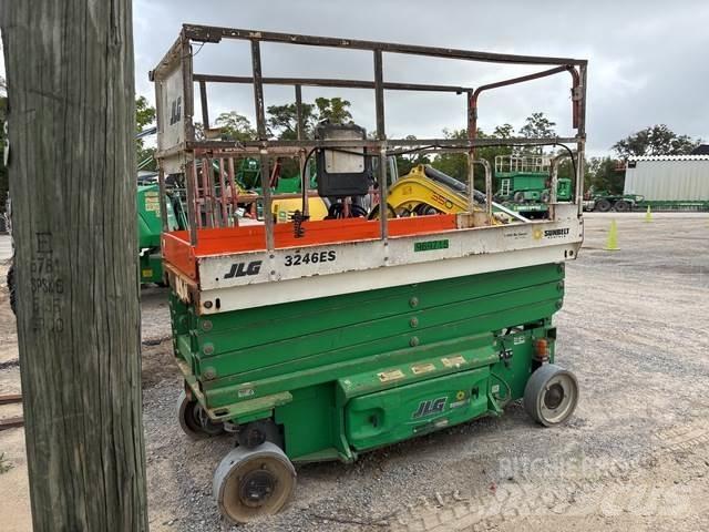 JLG 3246ES 가위형 리프트