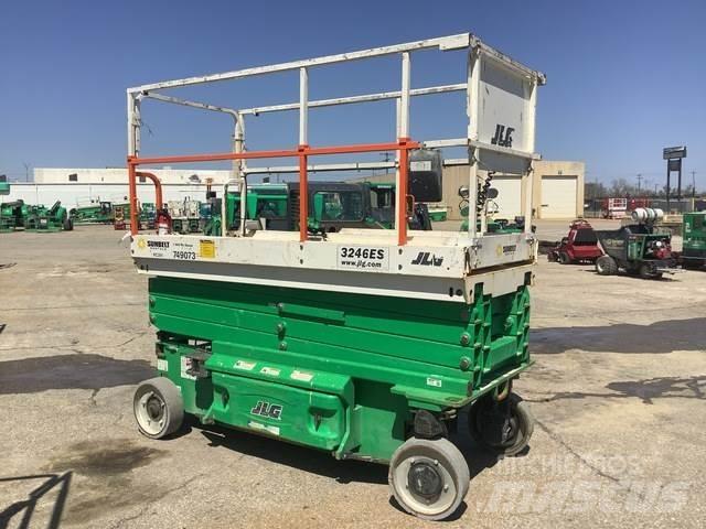 JLG 3246ES 가위형 리프트