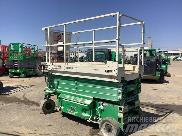 JLG 3246ES 가위형 리프트