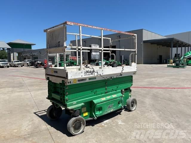 JLG 3246ES 가위형 리프트