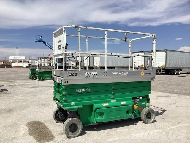 JLG 3246ES 가위형 리프트