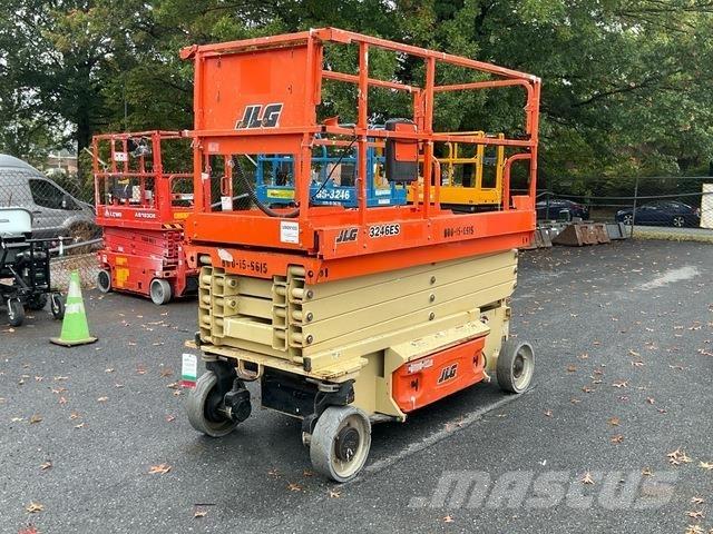 JLG 3246ES 가위형 리프트