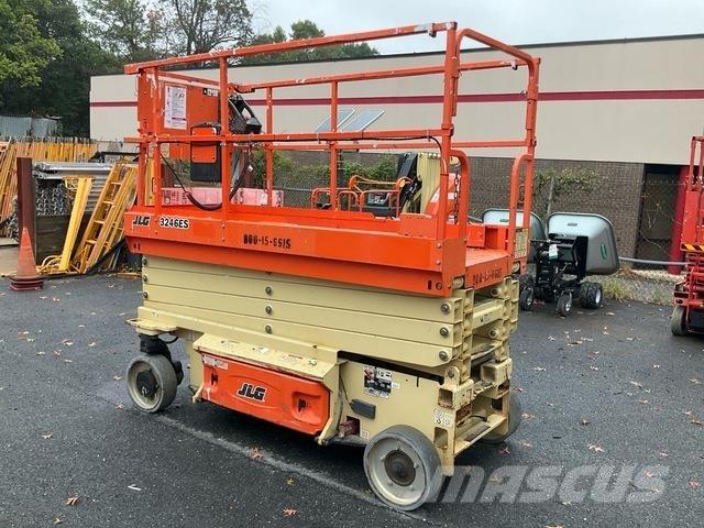 JLG 3246ES 가위형 리프트