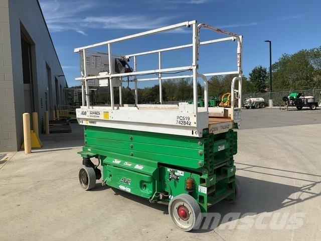 JLG 3246ES 가위형 리프트