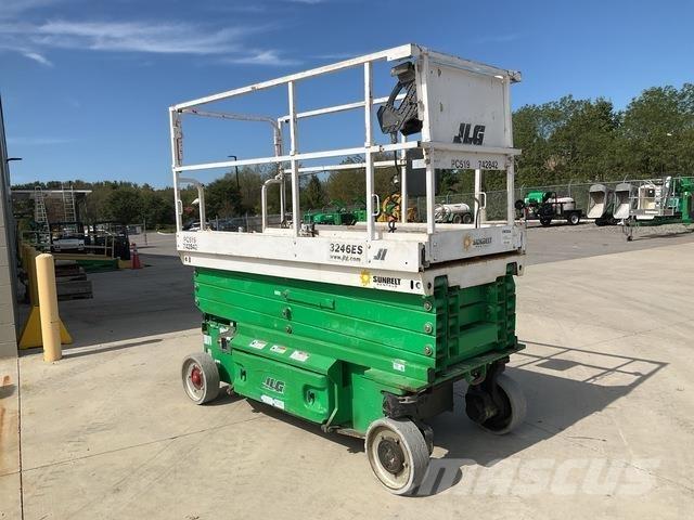 JLG 3246ES 가위형 리프트