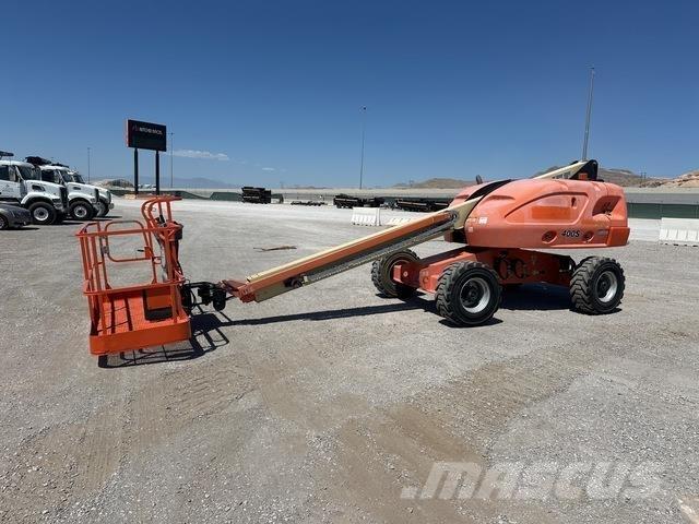 JLG 400S 견인식 전동이동 리프트